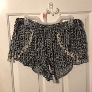 Patterned Flowey shorts